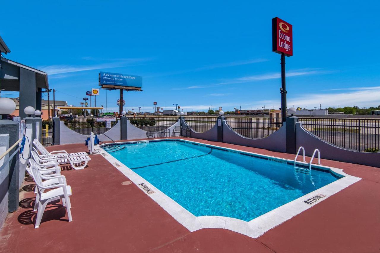 Econo Lodge Waco North I-35 Exterior photo